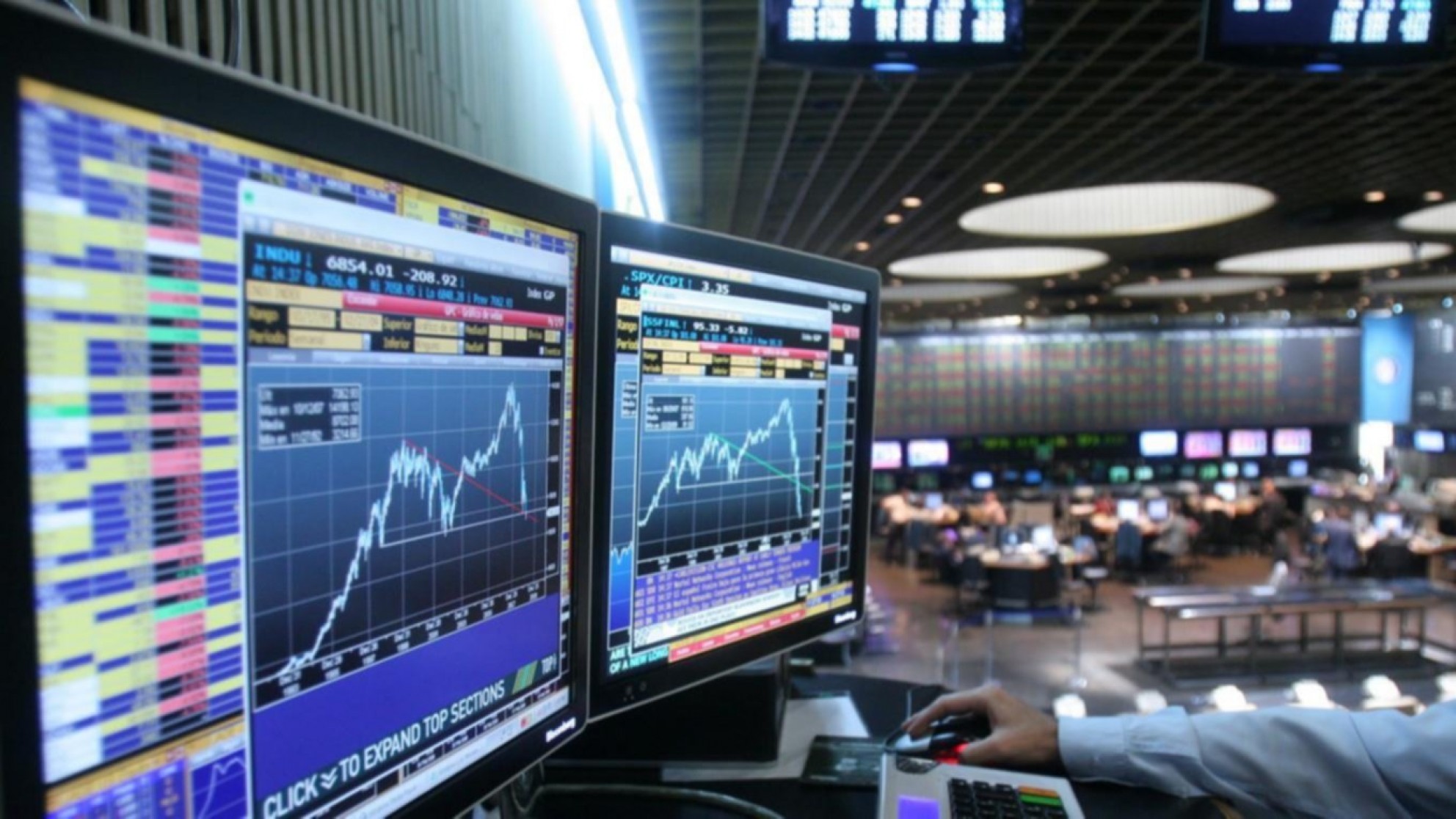 Efecto Massa: el mercado mantiene la mejora y el dólar libre bajó 16%, las acciones ganaron 25% y los bonos subieron 13%